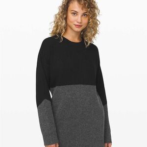 lululemon athletica Black and Gray Sweater